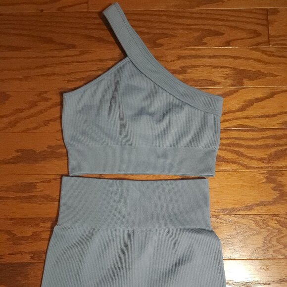 OQQ Seamless High Waisted Shorts and Top Set, Women's Size Small Blue - Picture 3 of 7